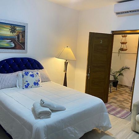 Only Room By Merengue House, 8 Minutos Airport Monte Adentro  Eksteriør billede